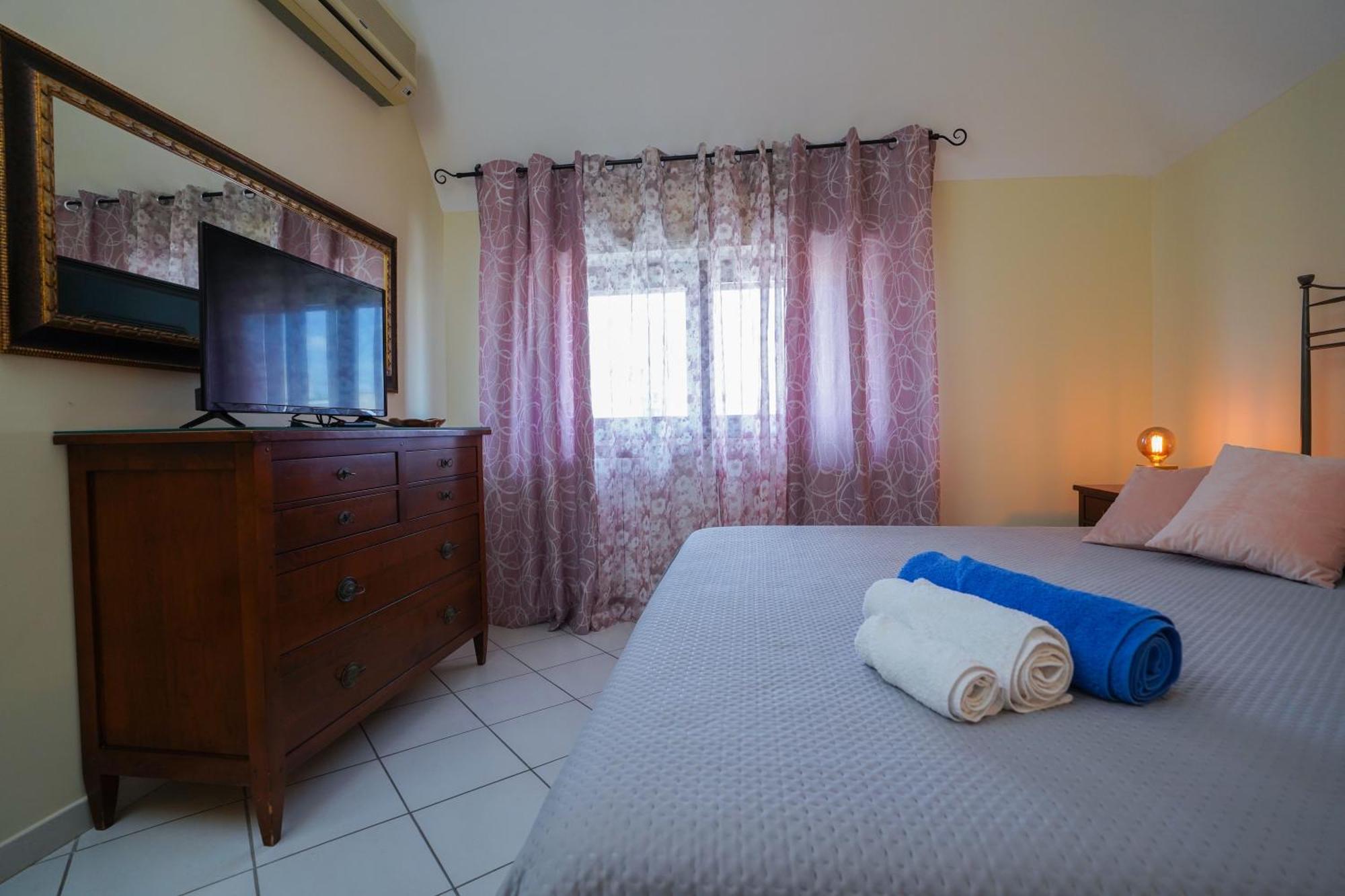 La Casa Di Azzurra Centro Citta Appartamento Fino A 4 Posti Letto E 2 Bagni Φότζια Εξωτερικό φωτογραφία